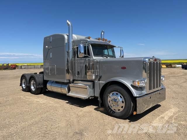 Peterbilt 389 Trekkers