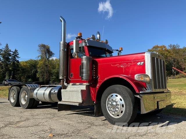 Peterbilt 389 Trekkers