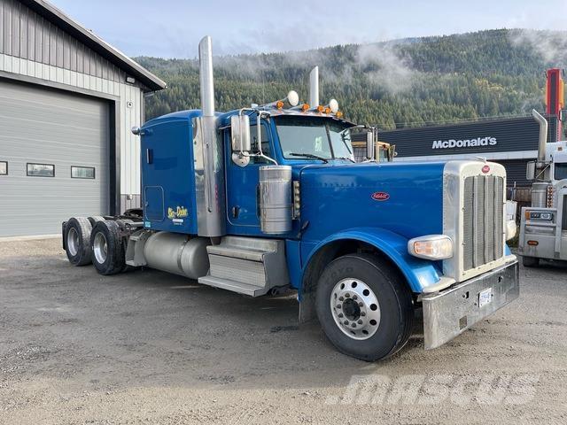 Peterbilt 389 Trekkers