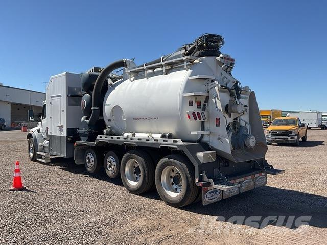 Peterbilt 548 Rupsgraafmachines