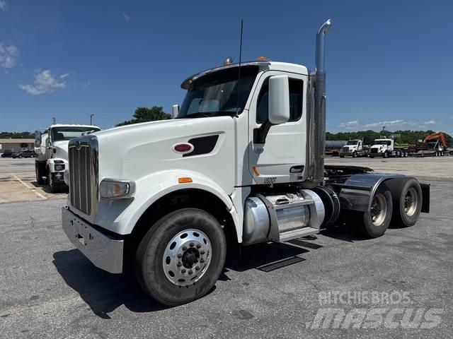Peterbilt 567 Trekkers