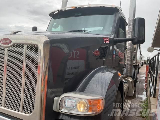 Peterbilt 567 Trekkers