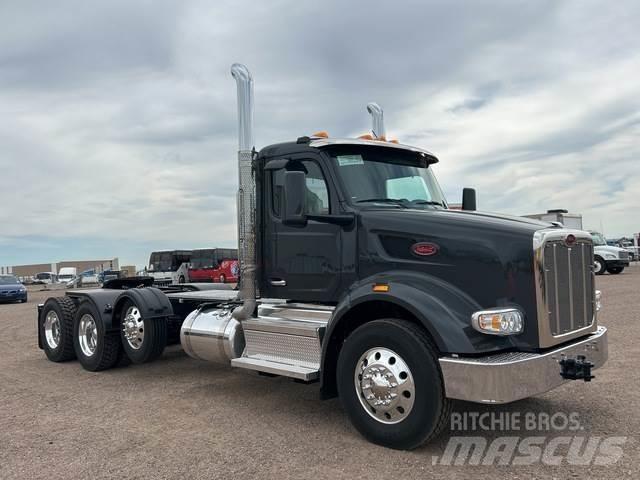 Peterbilt 567 Trekkers