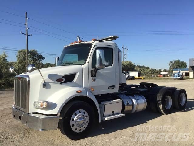 Peterbilt 567 Trekkers