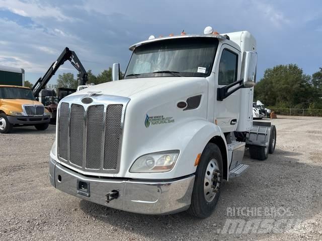 Peterbilt 579 Trekkers