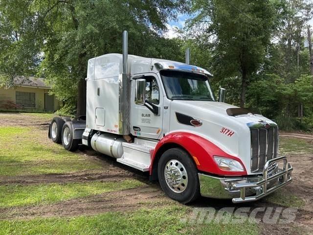 Peterbilt 579 Trekkers