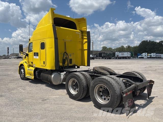 Peterbilt 579 Trekkers