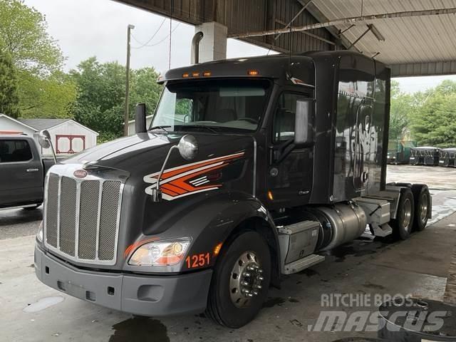 Peterbilt 579 Trekkers