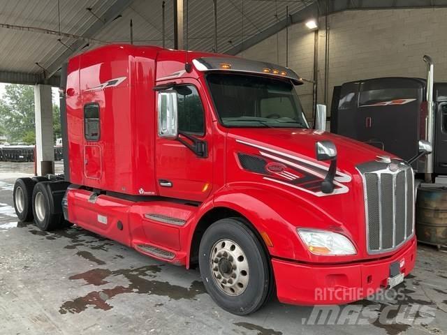Peterbilt 579 Trekkers