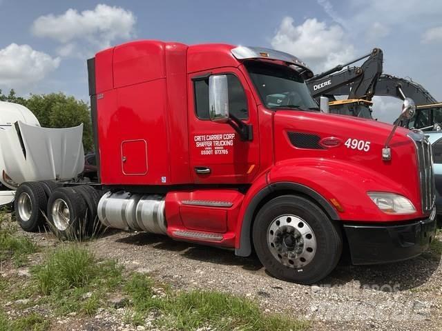 Peterbilt 579 Trekkers