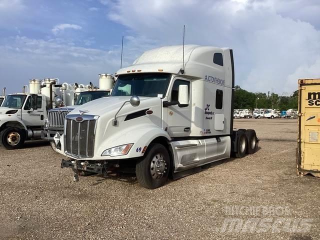 Peterbilt 579 Trekkers