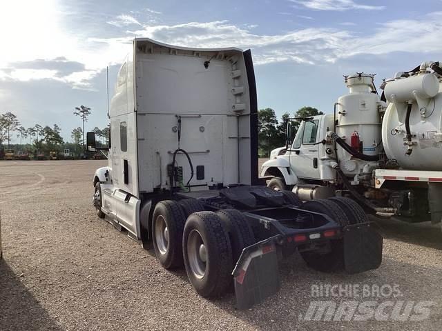 Peterbilt 579 Trekkers