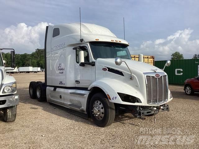 Peterbilt 579 Trekkers