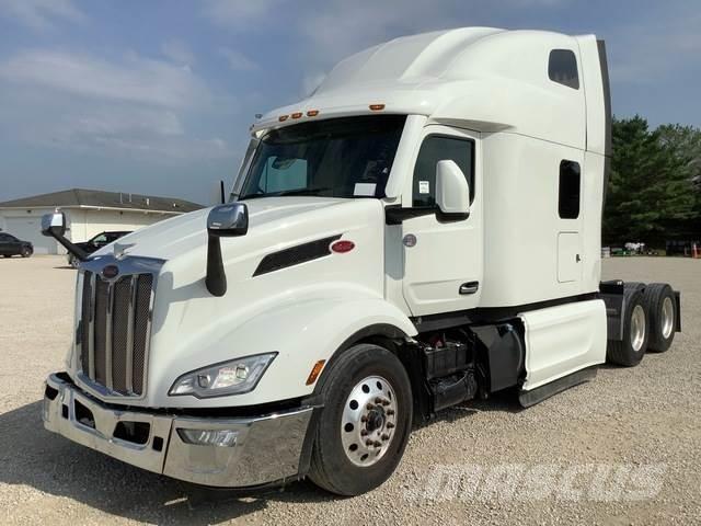 Peterbilt 579 Trekkers