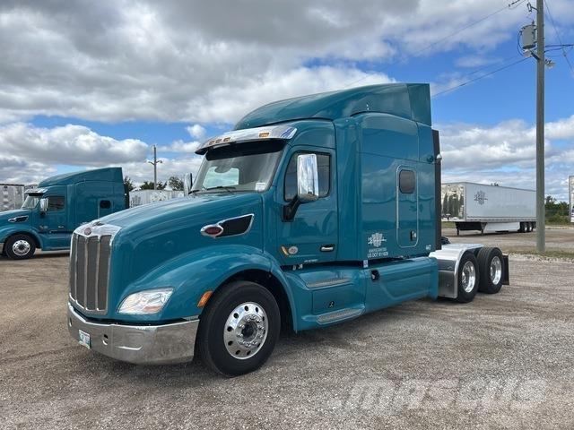 Peterbilt 579 Trekkers
