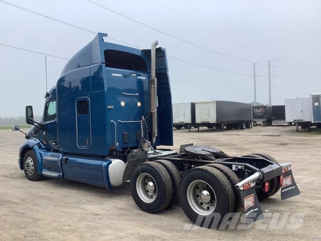 Peterbilt 579 Trekkers