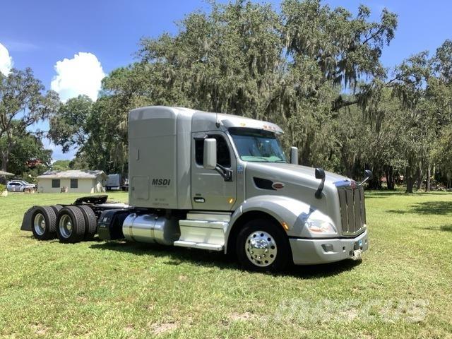 Peterbilt 579 Trekkers