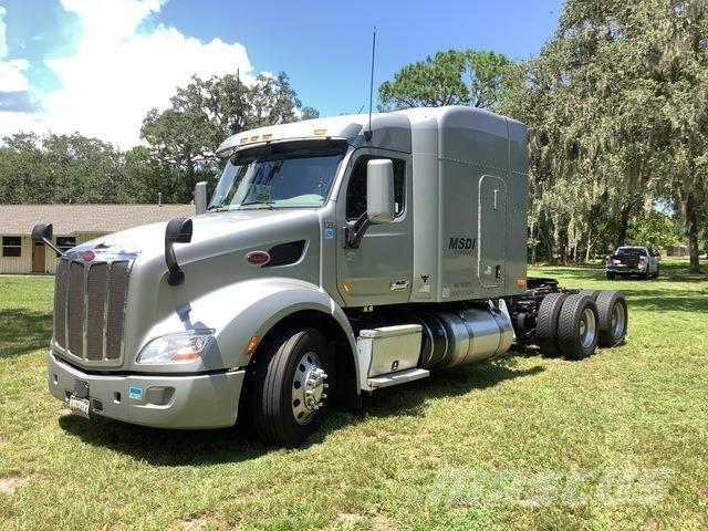 Peterbilt 579 Trekkers