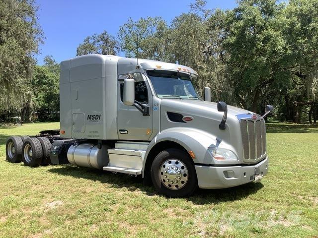 Peterbilt 579 Trekkers