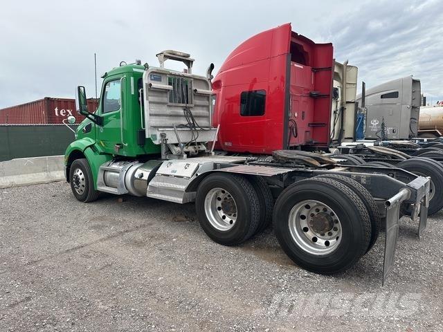 Peterbilt 579 Trekkers
