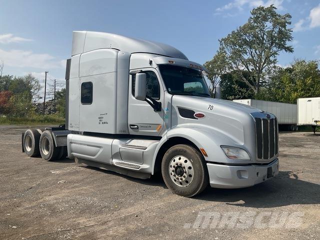 Peterbilt 579 Trekkers