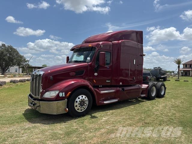 Peterbilt 579 Trekkers