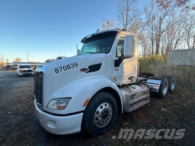 Peterbilt 579 Trekkers