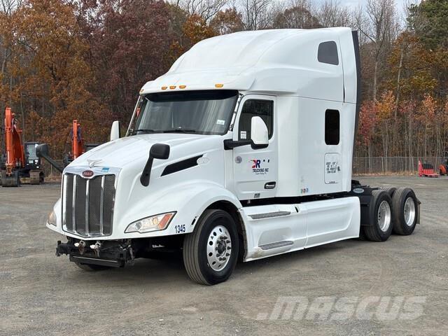 Peterbilt 579 Trekkers