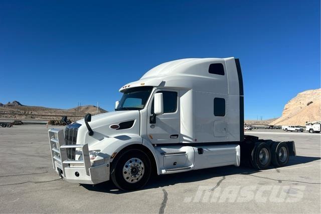 Peterbilt 579 Trekkers