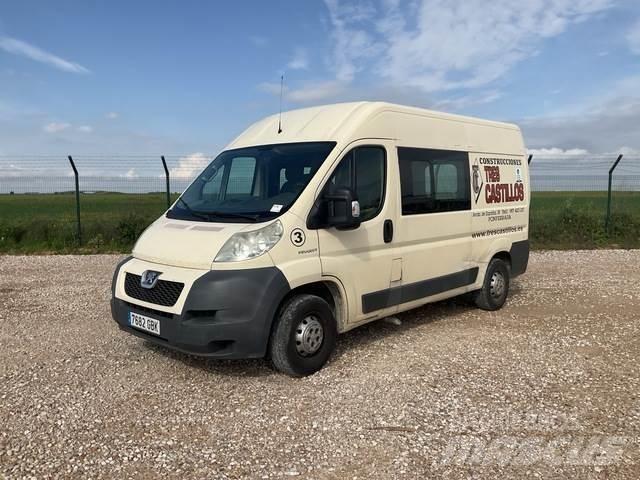 Peugeot Boxer Bakwagens met gesloten opbouw