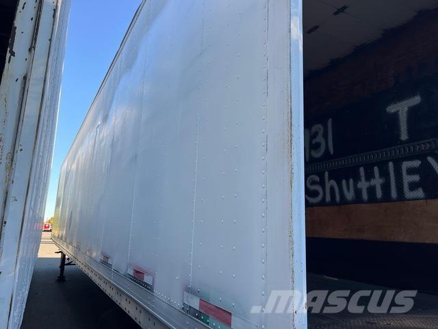  Pines Gesloten opbouw trailers