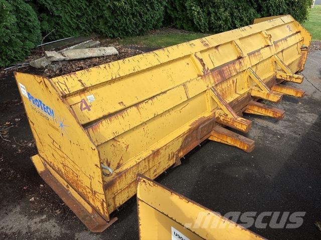 Pro-Tech Sneeuwschuivers en -ploegen