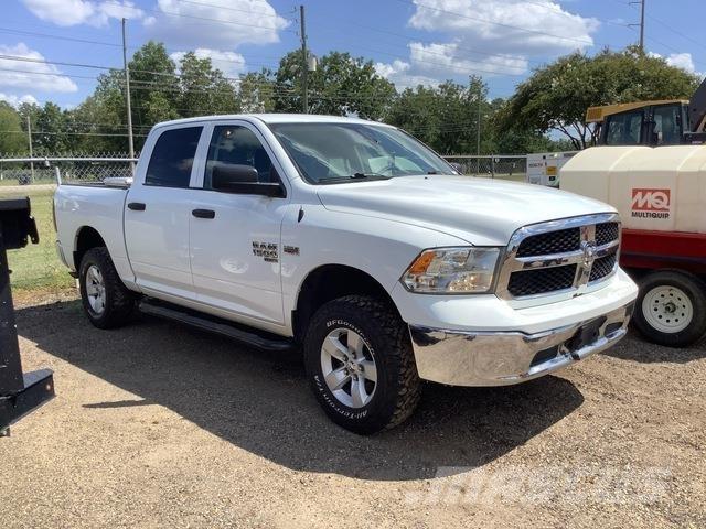 RAM 1500 Bestelwagens met open laadbak