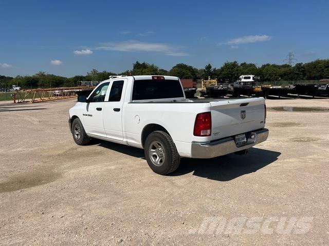 RAM 1500 Bestelwagens met open laadbak