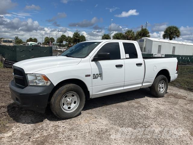 RAM 1500 Bestelwagens met open laadbak