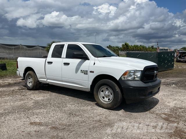 RAM 1500 Bestelwagens met open laadbak