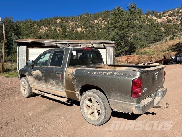 RAM 1500 Bestelwagens met open laadbak