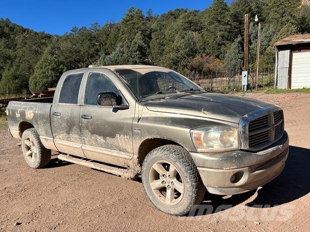 RAM 1500 Bestelwagens met open laadbak