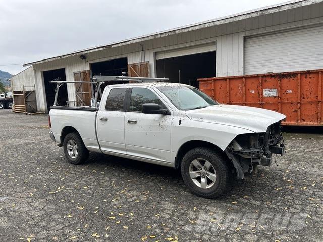 RAM 1500 Bestelwagens met open laadbak