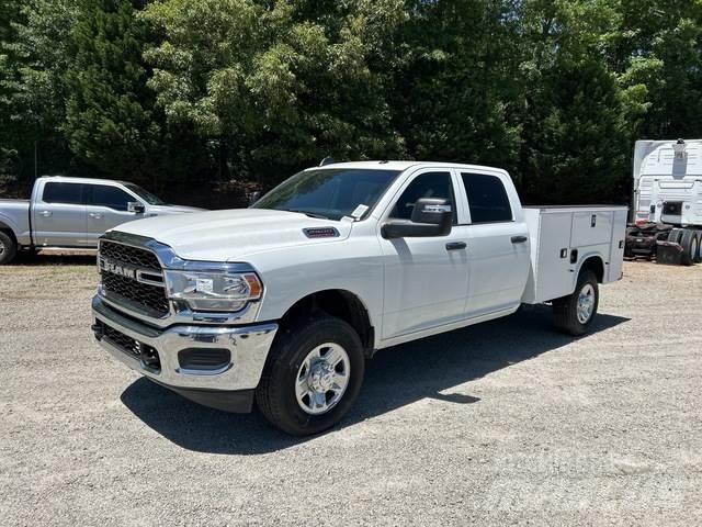 RAM 2500 Bestelwagens met open laadbak