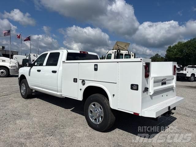 RAM 2500 Bestelwagens met open laadbak
