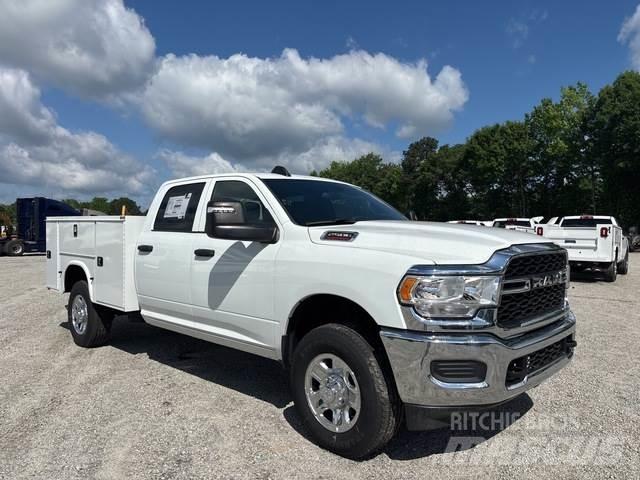 RAM 2500 Bestelwagens met open laadbak
