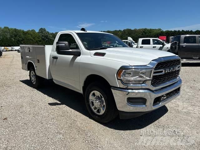 RAM 2500 Bestelwagens met open laadbak