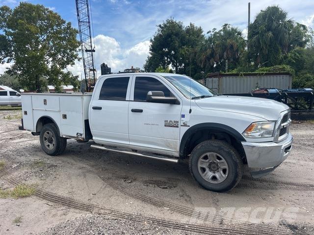 RAM 2500 Bestelwagens met open laadbak