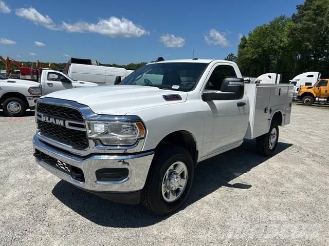 RAM 3500 Bestelwagens met open laadbak