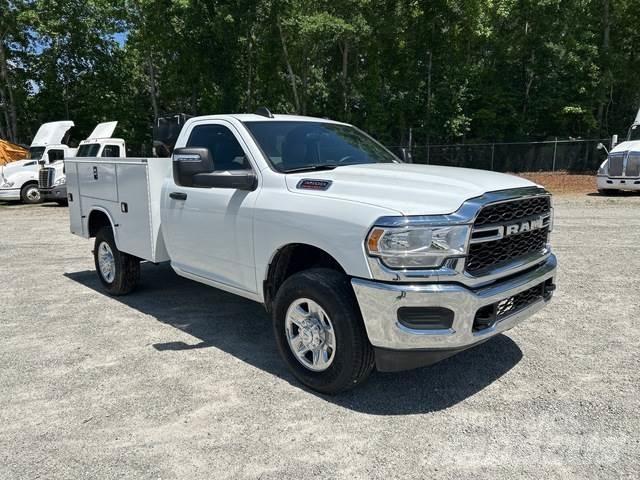 RAM 3500 Bestelwagens met open laadbak