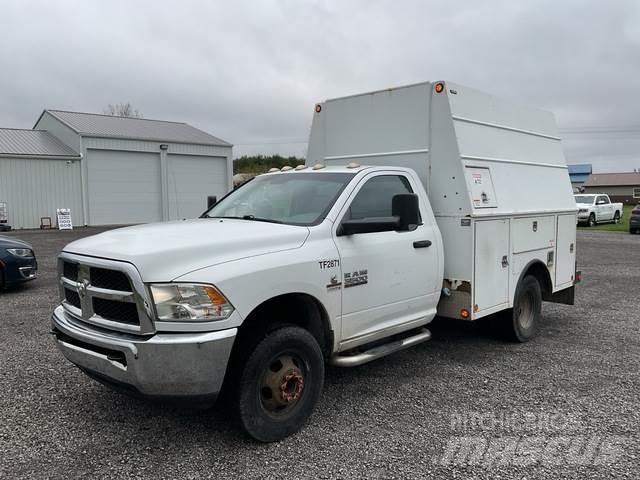 RAM 3500 Bestelwagens met open laadbak