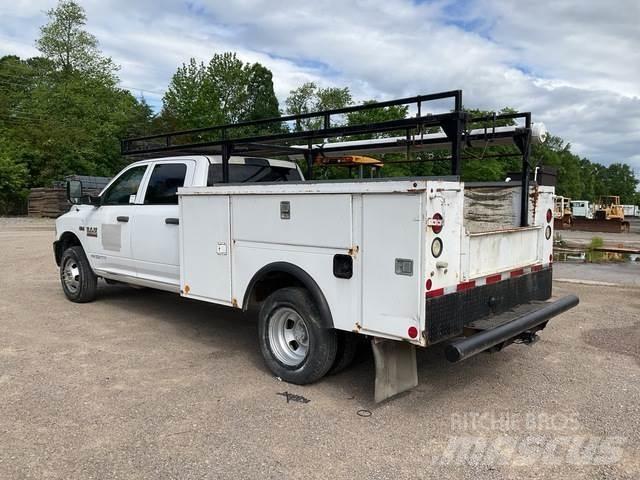 RAM 3500 Bestelwagens met open laadbak