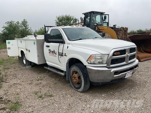 RAM 3500 Bestelwagens met open laadbak