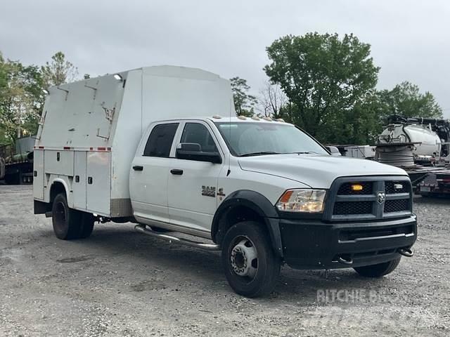 RAM 4500 Bestelwagens met open laadbak